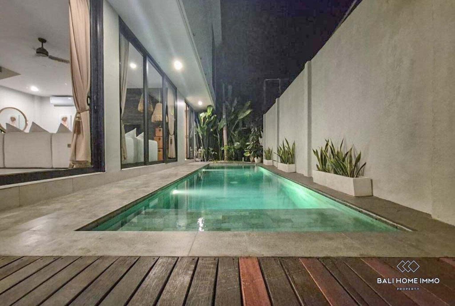 Beautiful 4 Bedrooms villa inside a villa complex in Bali, Canggu, Batu Bolong view 13