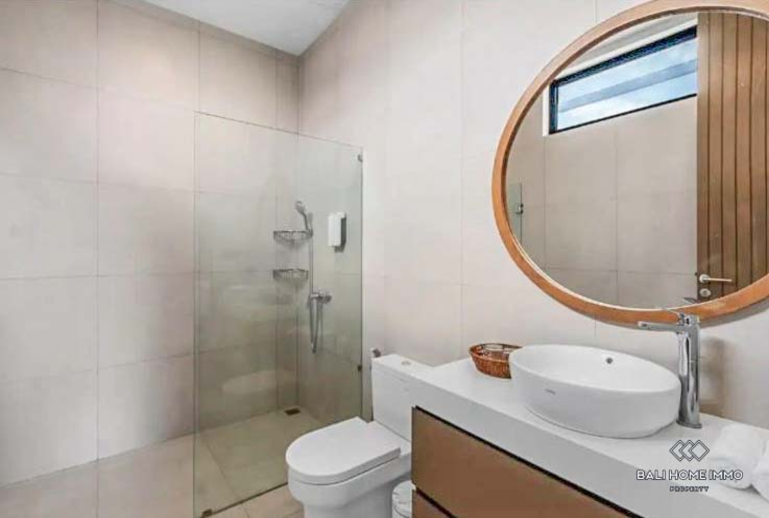 Beautiful 4 Bedrooms villa inside a villa complex in Bali, Canggu, Batu Bolong view 11