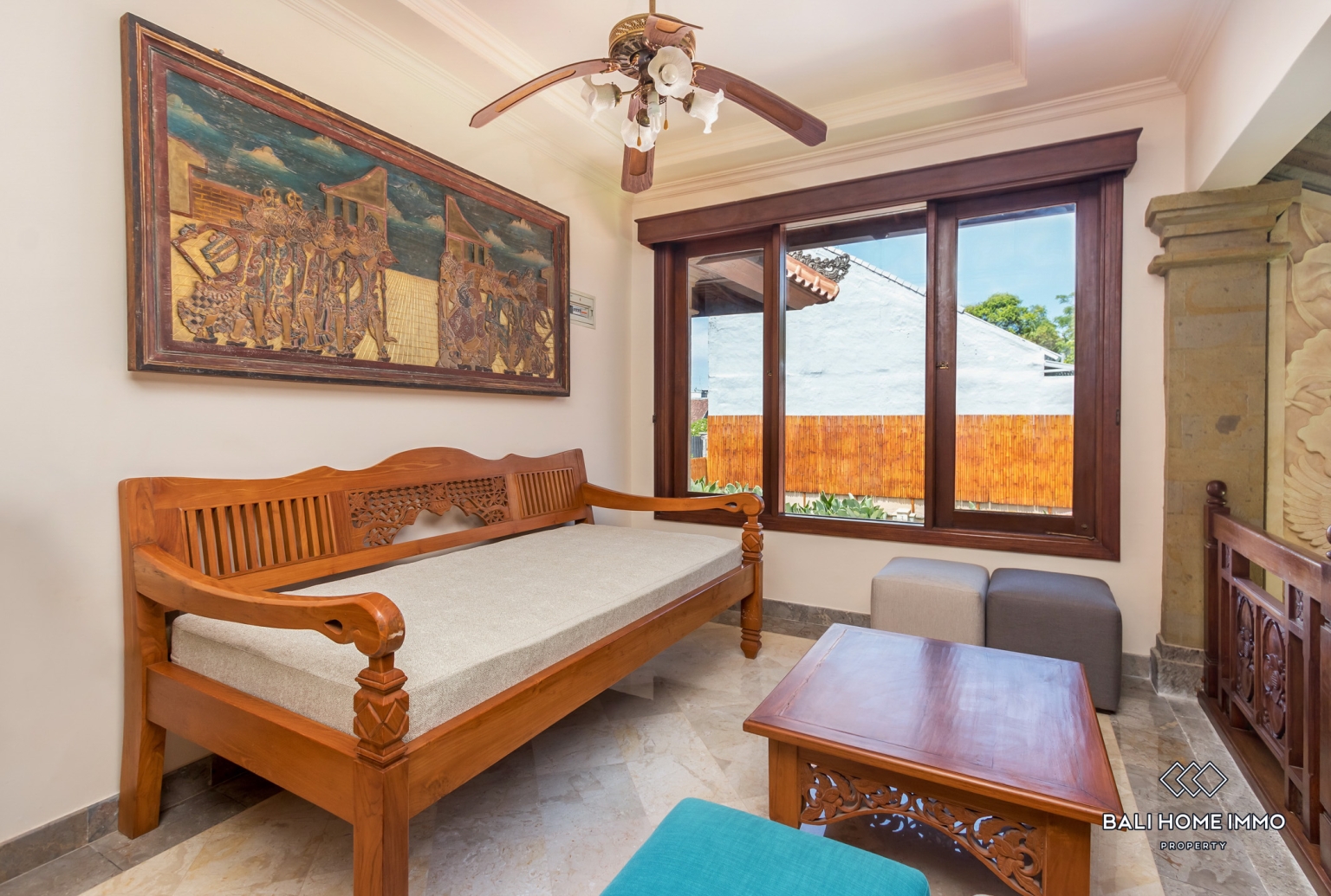 Beautiful 5 Bedrooms villa for sale Freehold in Bali Seminyak Oberoi view 11