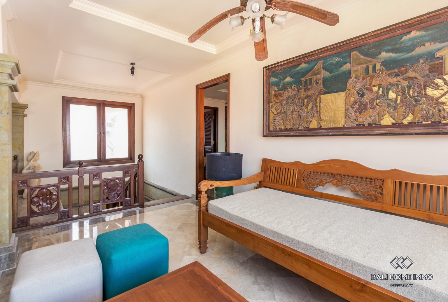 Beautiful 5 Bedrooms villa for sale Freehold in Bali Seminyak Oberoi view 10