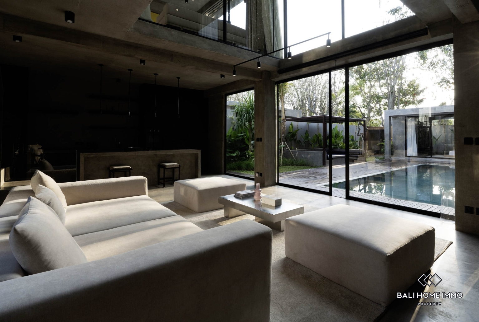 BEAUTIFUL 5 BEDROOMS VILLA FOR YEARLY & MONTHLY RENTAL IN ULUWATU - NYANG NYANG view 4