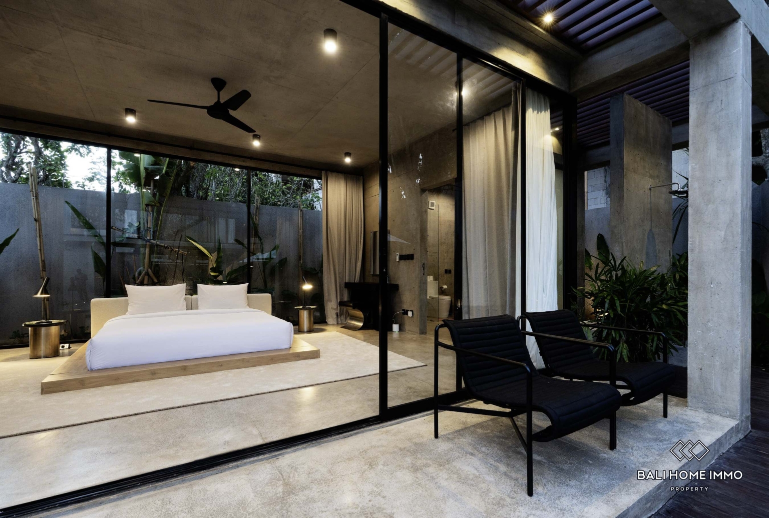 BEAUTIFUL 5 BEDROOMS VILLA FOR YEARLY & MONTHLY RENTAL IN ULUWATU - NYANG NYANG view 12