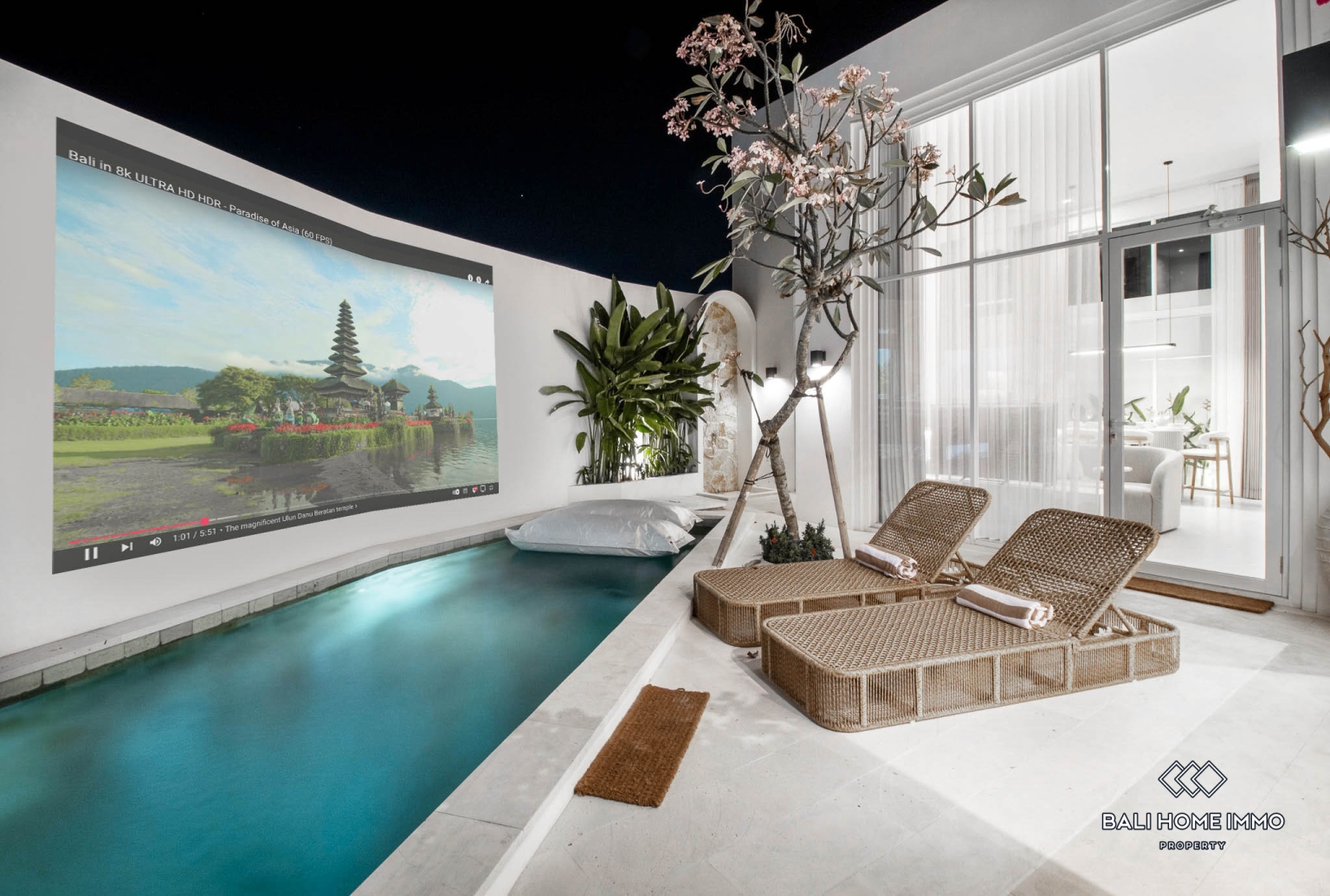 BEAUTIFUL 6 BEDROOMS VILLA FOR SALE IN BALI - UNGASAN view 2