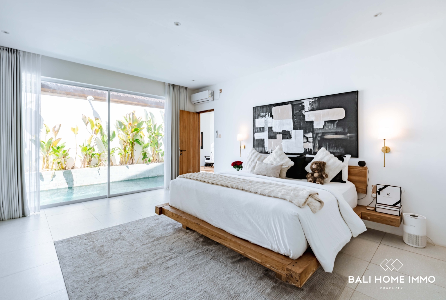BEAUTIFUL 6 BEDROOMS VILLA FOR SALE IN BALI - UNGASAN view 22