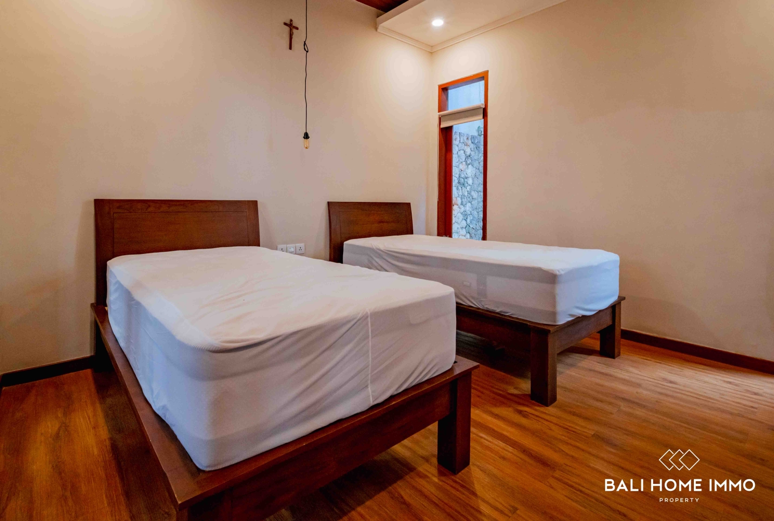 BEAUTIFUL 7 BEDROOM FAMILY VILLA FOR SALE FREEHOLD NEAR KARMA BEACH view 18