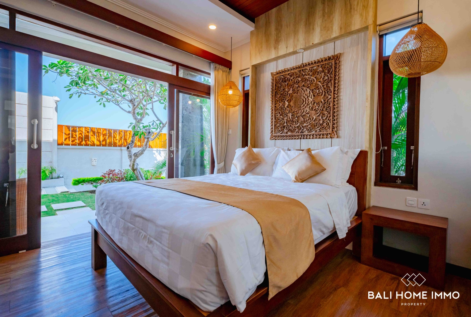 BEAUTIFUL 7 BEDROOM FAMILY VILLA FOR SALE FREEHOLD NEAR KARMA BEACH view 13