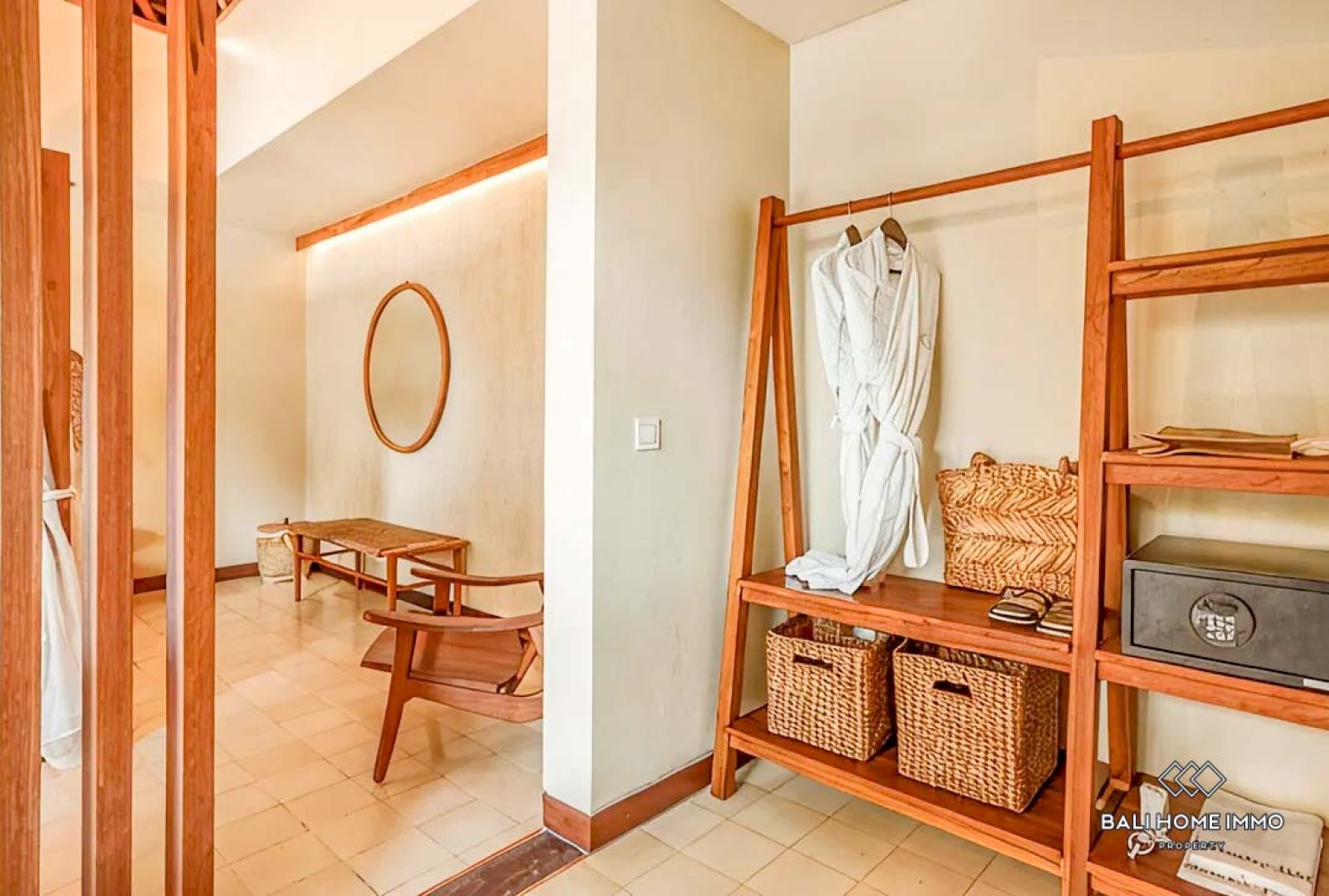 Beautiful one bedrooms private villa for sale in Gili Trawangan view 9
