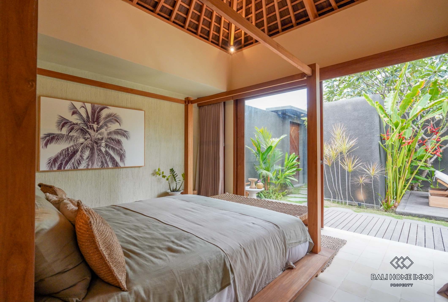 Beautiful one bedrooms private villa for sale in Gili Trawangan view 4