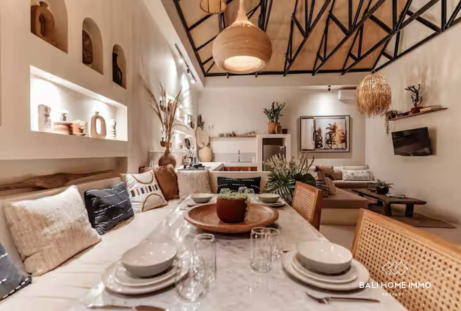 BOHEMIAN 2 Bedroom Villa FOR LEASEHOLD SALE in BERAWA BALI view 5