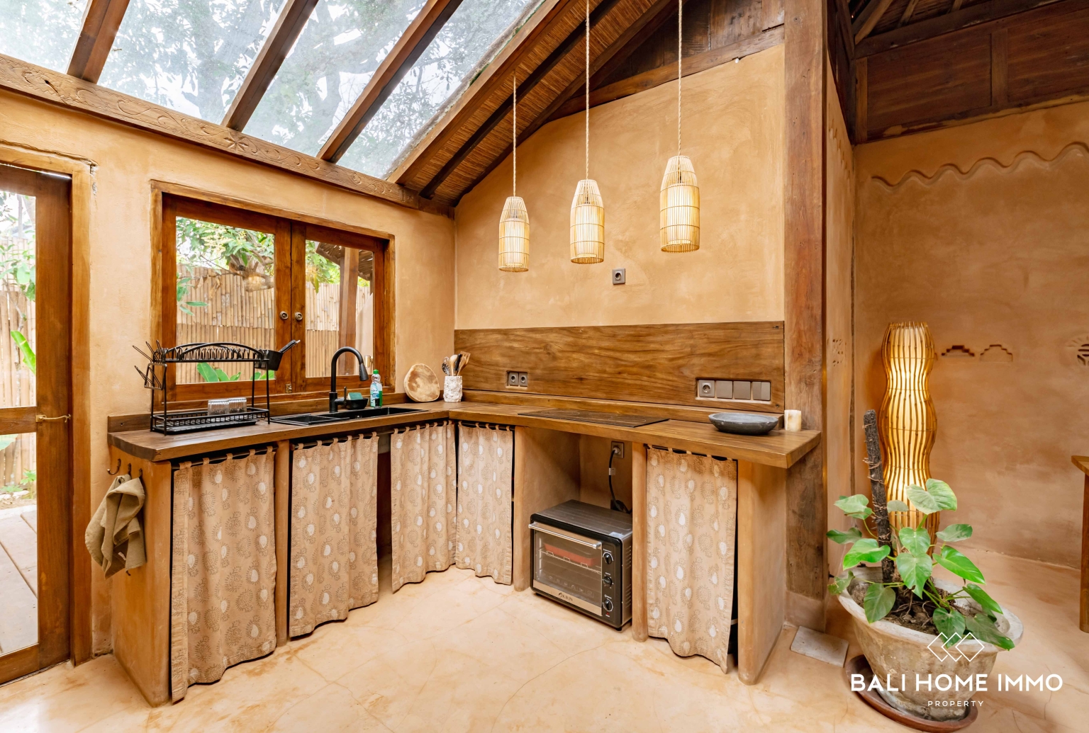 BOHEMIAN 2 BEDROOM VILLA FOR SALE LEASEHOLD & RENTAL IN BINGIN view 9