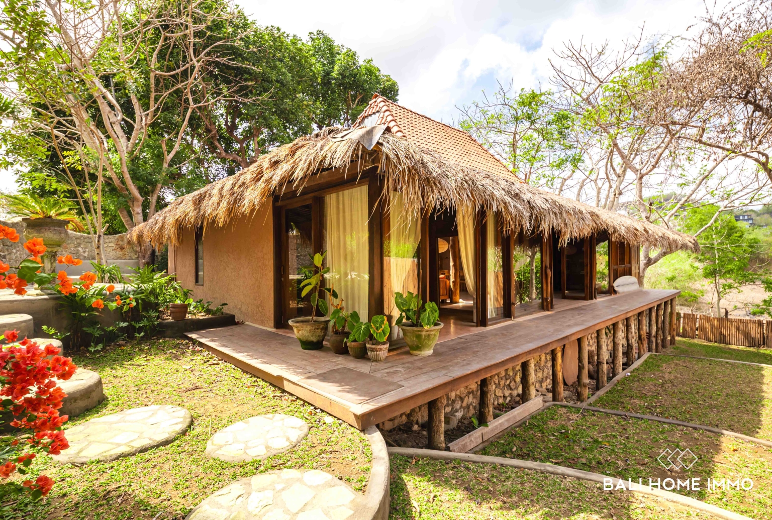 Villa bohème de 2 chambres à vendre et à louer à Bingin view 27