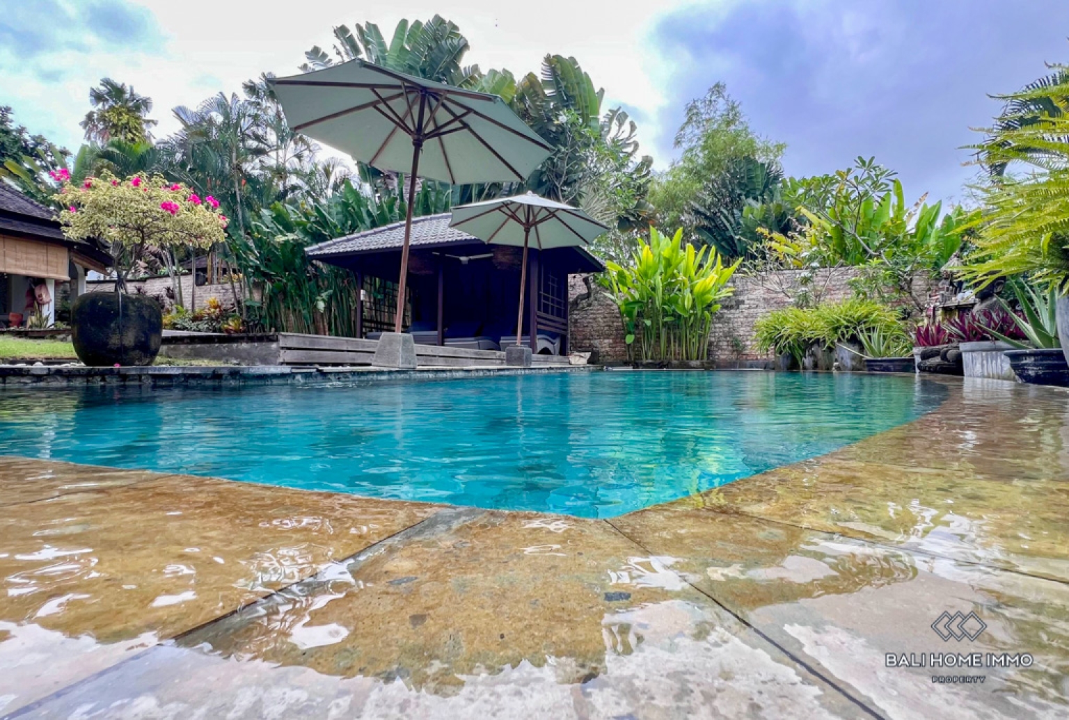 Beautiful 3 Bedroom Villa for Yearly Rental in Bali Berawa view 15