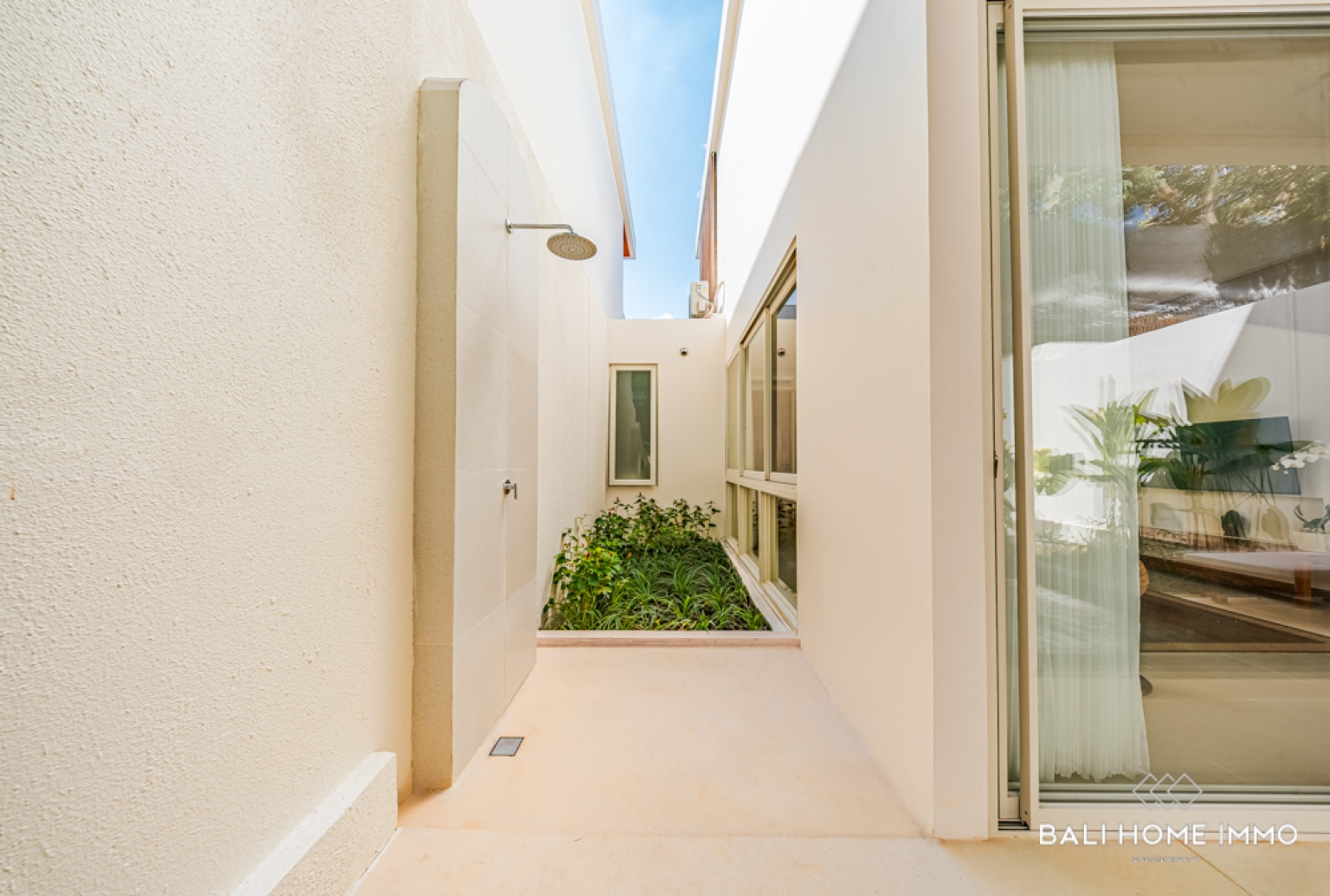 BRAND NEW 1 BEDROOM MODERN VILLA FOR SALE IN BINGIN view 20