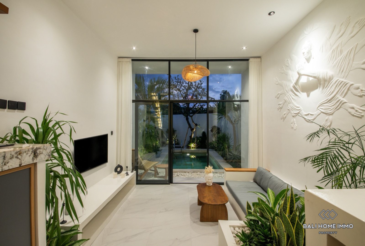 Villa 1 Kamar Baru untuk Dijual di Pererenan Bali view 3