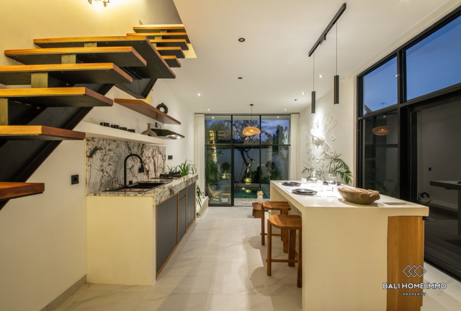 Villa 1 Kamar Baru untuk Dijual di Pererenan Bali view 11