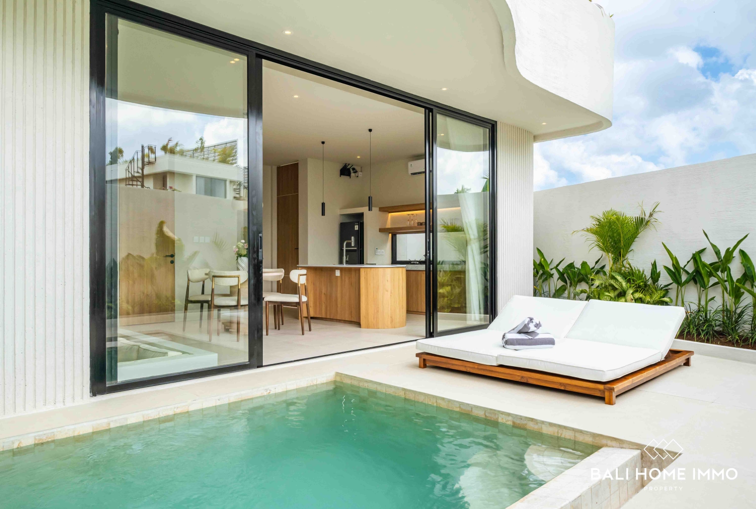Brand new 1 Bedroom Villa for Sale Leasehold in Bali Pererenan Tumbak Bayuh view 23