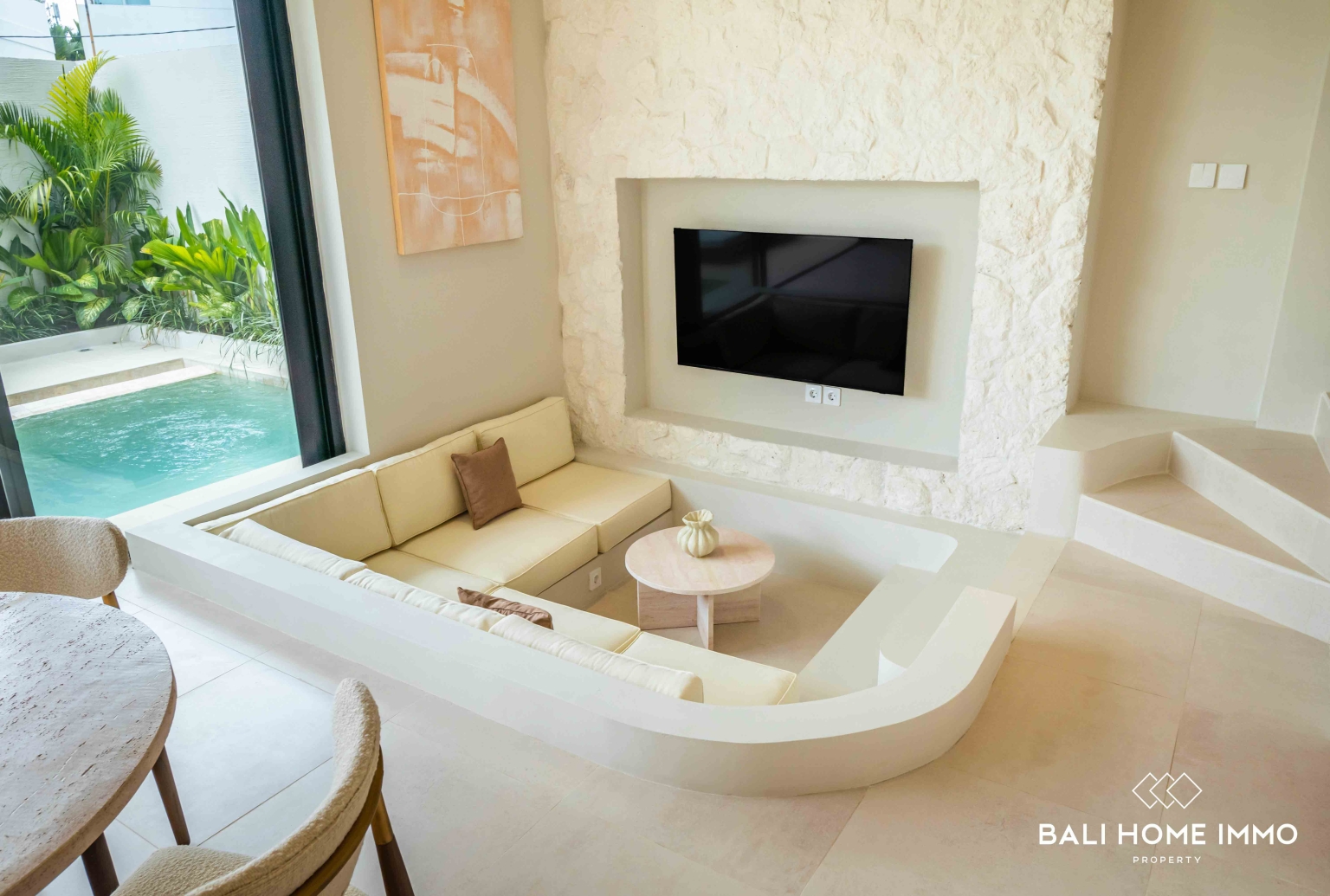 Brand new 1 Bedroom Villa for Sale Leasehold in Bali Pererenan Tumbak Bayuh view 4