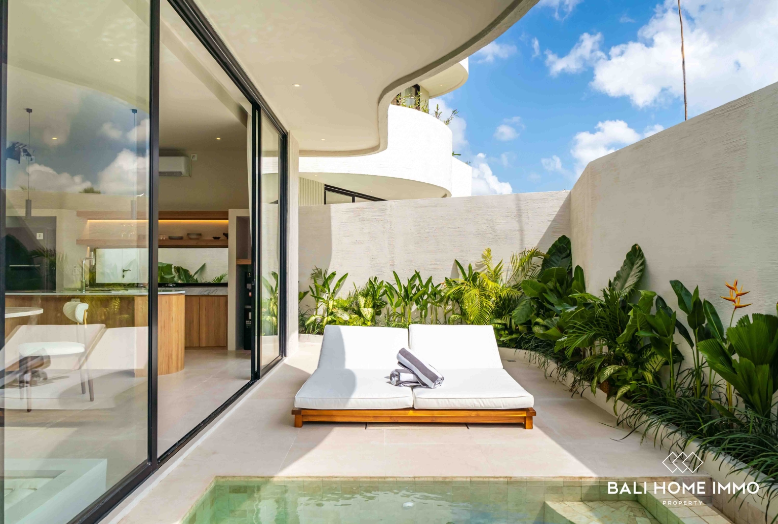 Brand new 1 Bedroom Villa for Sale Leasehold in Bali Pererenan Tumbak Bayuh view 24