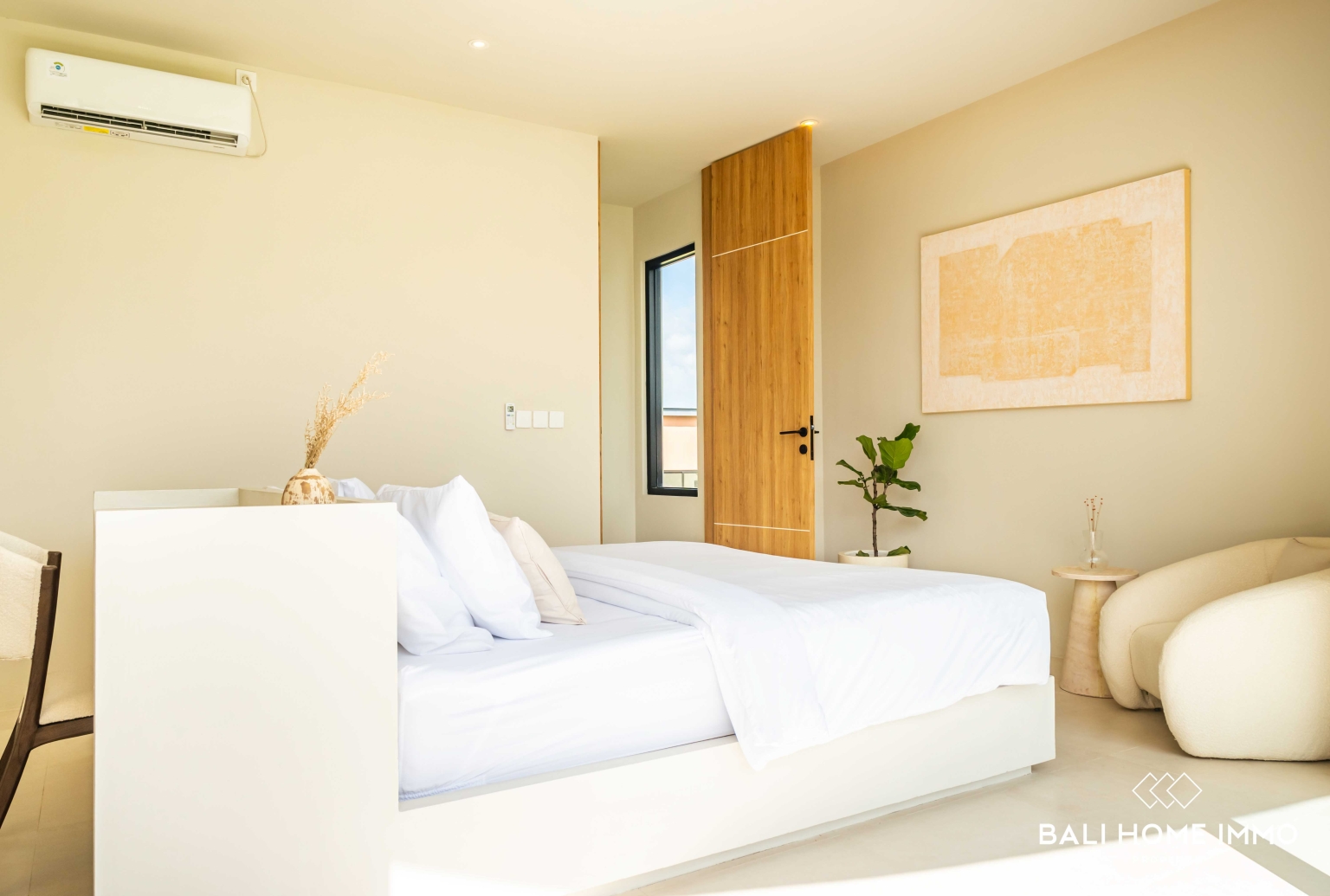 Brand new 1 Bedroom Villa for Sale Leasehold in Bali Pererenan Tumbak Bayuh view 15