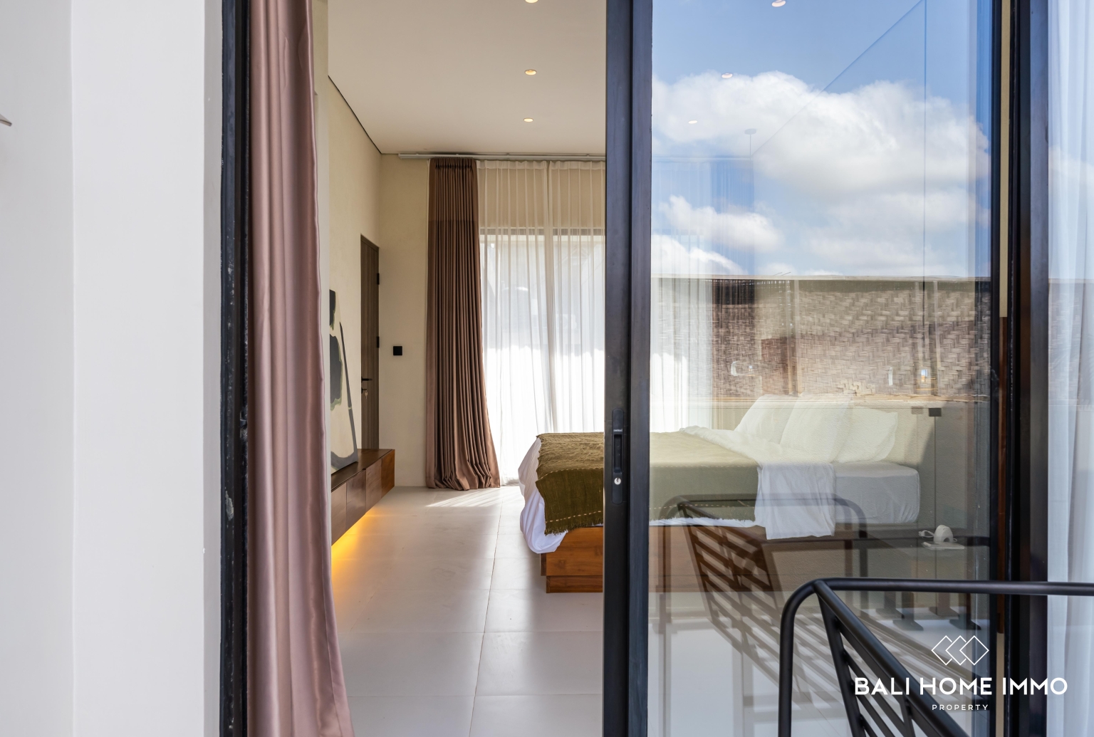 Brand new 1 Bedrooms villa for sale and rental in Bali near Cemagi Beach view 24