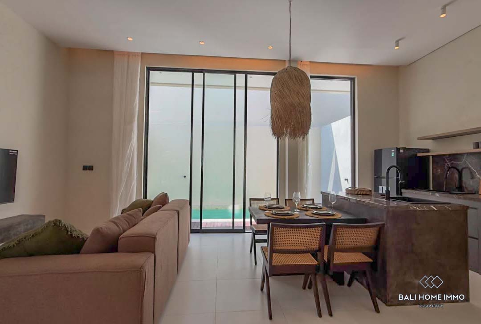 Brand new 1 Bedrooms villa for sale and rental in Bali near Cemagi Beach view 6