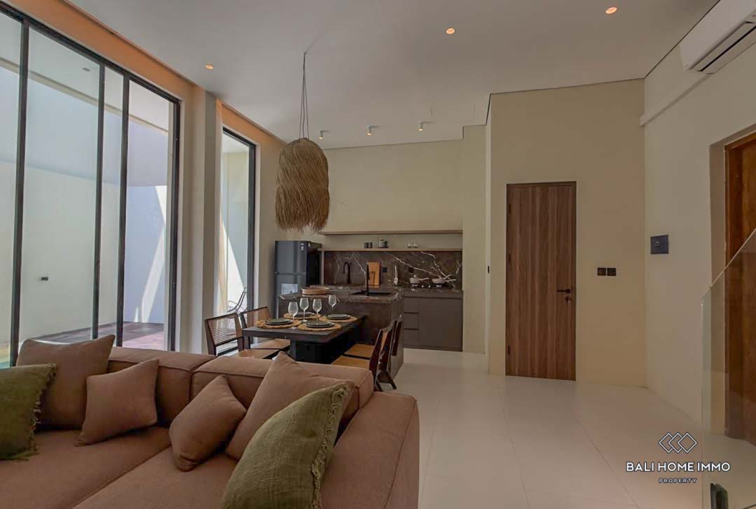 Brand new 1 Bedrooms villa for sale and rental in Bali near Cemagi Beach view 4