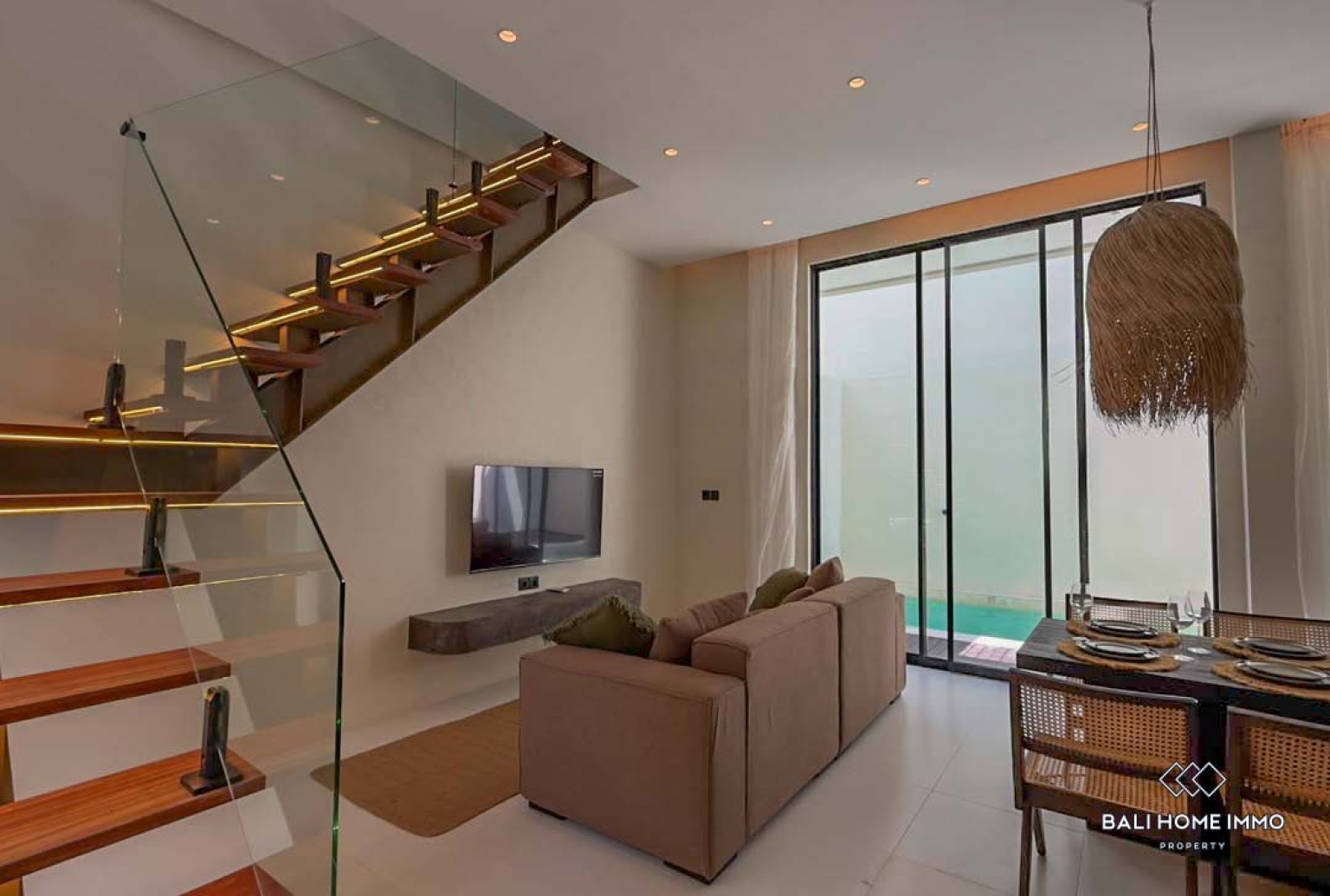 Brand new 1 Bedrooms villa for sale and rental in Bali near Cemagi Beach view 3