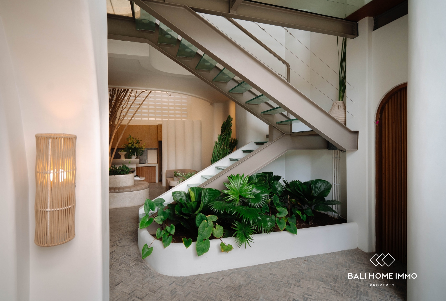Brand-New 10-Bedroom Co-Living Villa for Sale in Kerobokan view 4