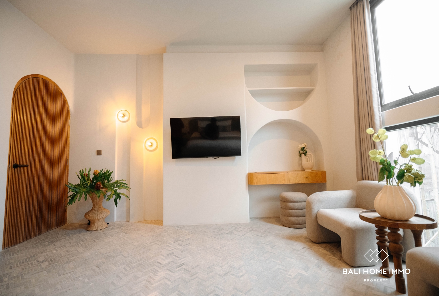 Brand-New 10-Bedroom Co-Living Villa for Sale in Kerobokan view 9