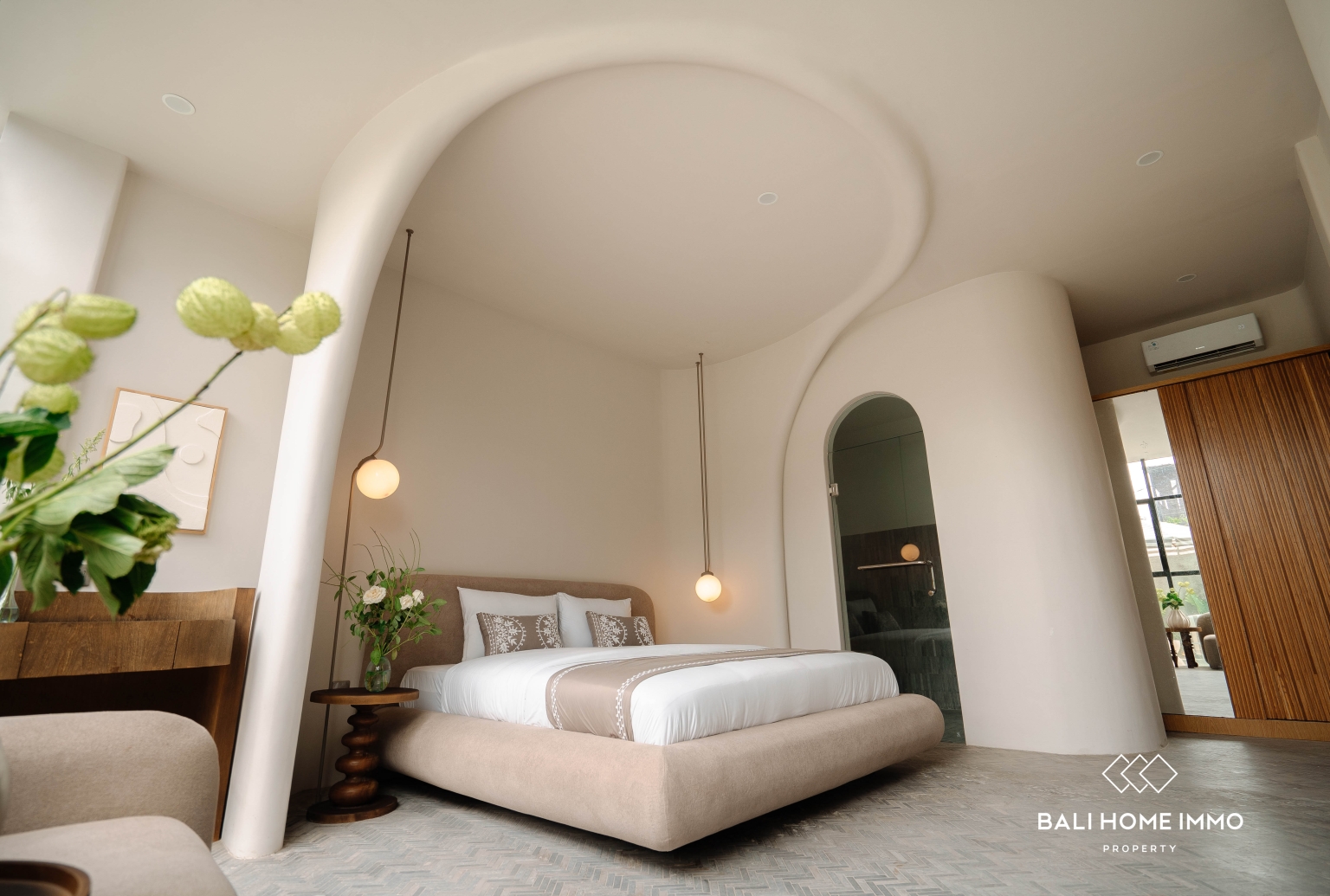 Brand-New 10-Bedroom Co-Living Villa for Sale in Kerobokan view 15