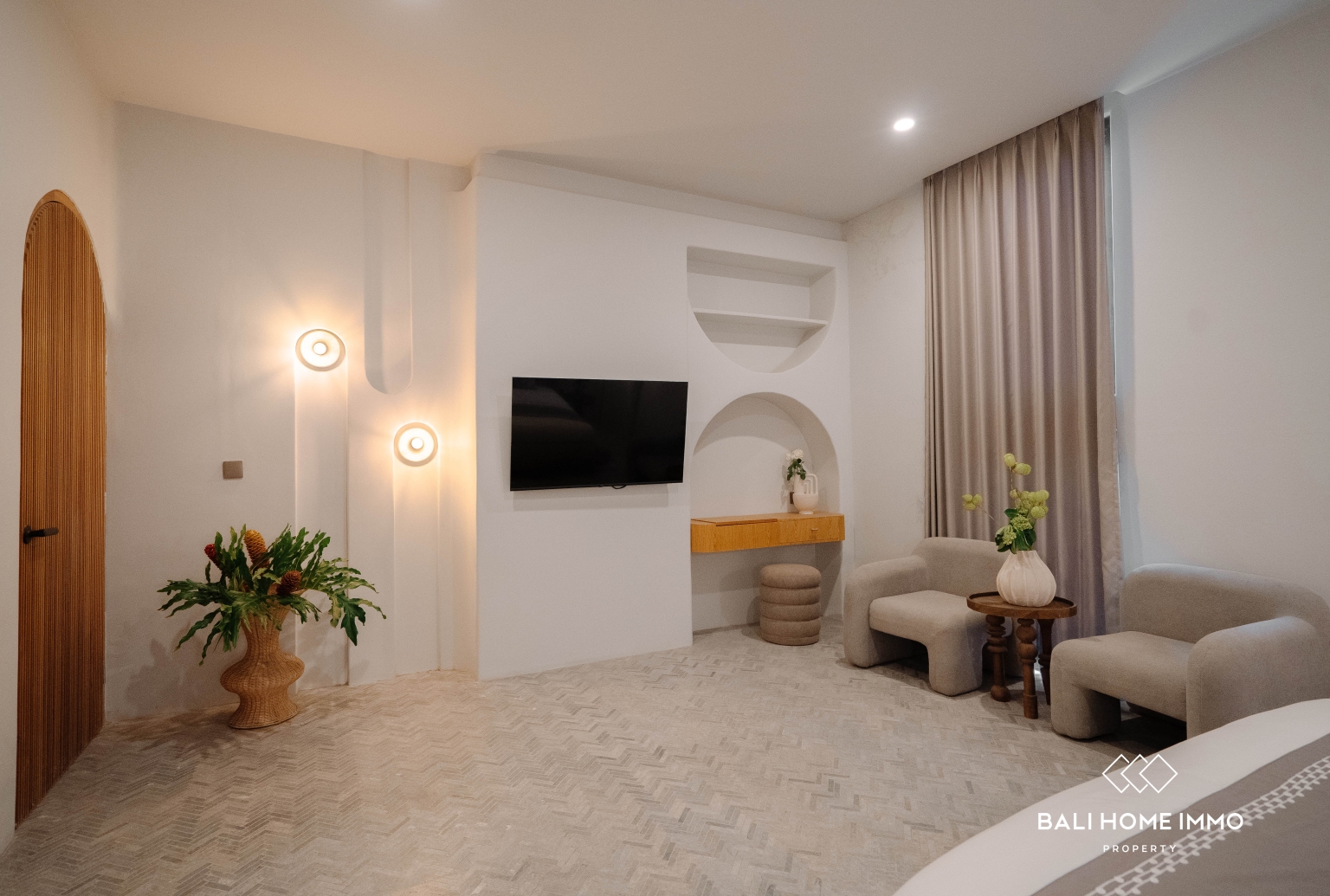 Brand-New 10-Bedroom Co-Living Villa for Sale in Kerobokan view 11