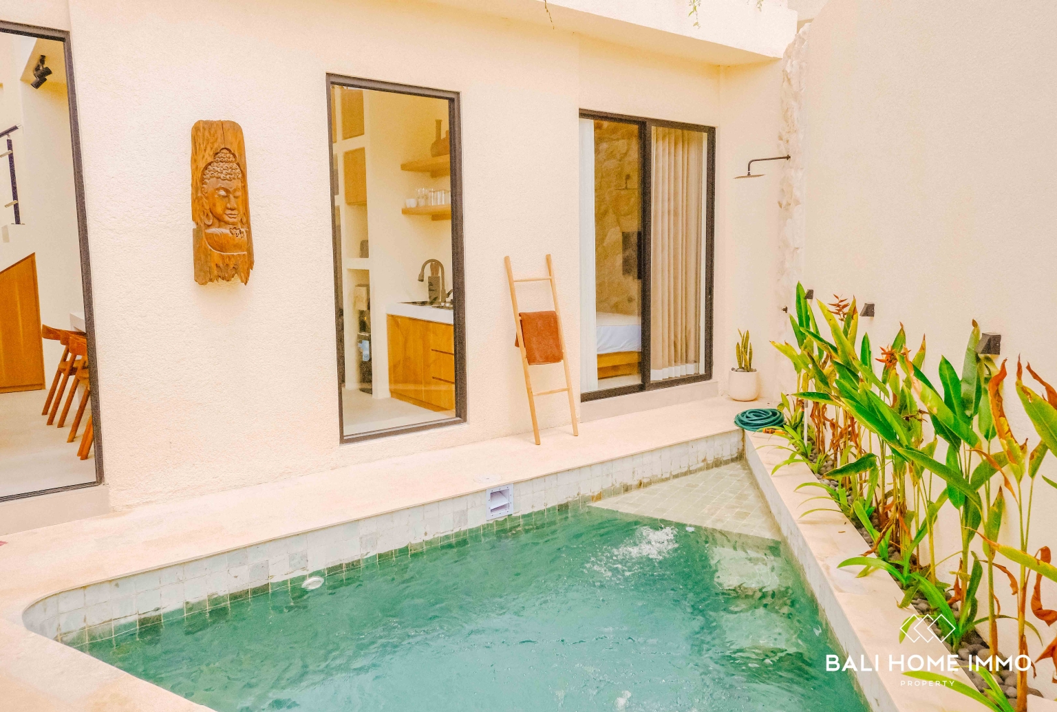 BRAND NEW 2 BEDROOM MODERN VILLA FOR SALE LEASEHOLD IN UNGASAN view 2