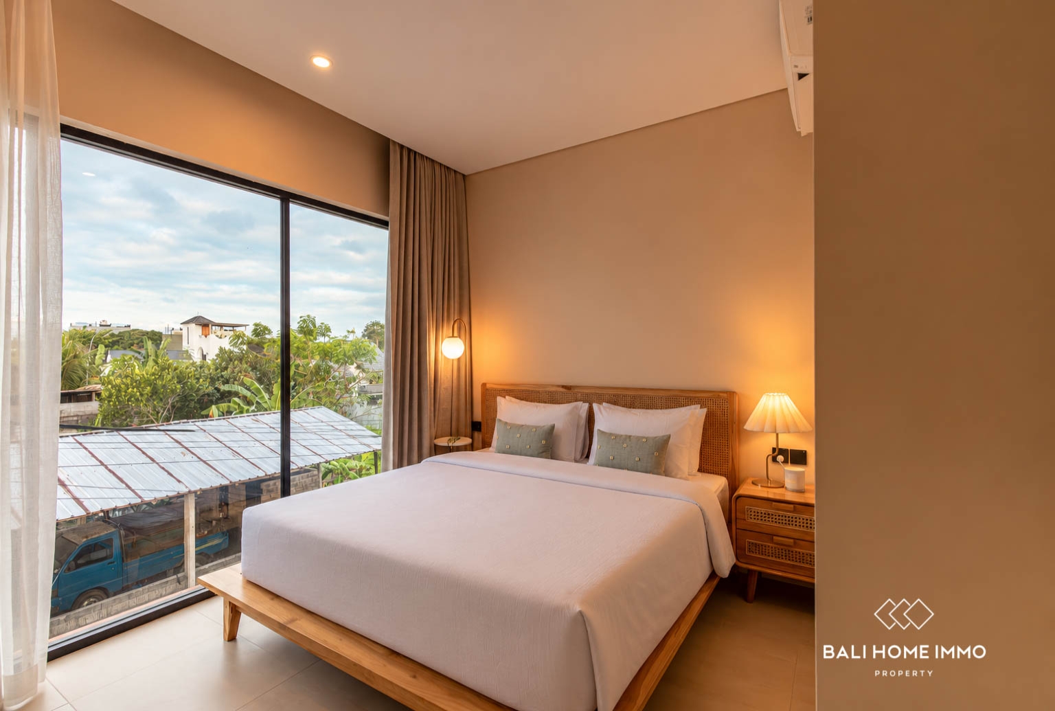 Brand New 2 Bedroom Modern Villa + 1 movie room in Buduk view 13