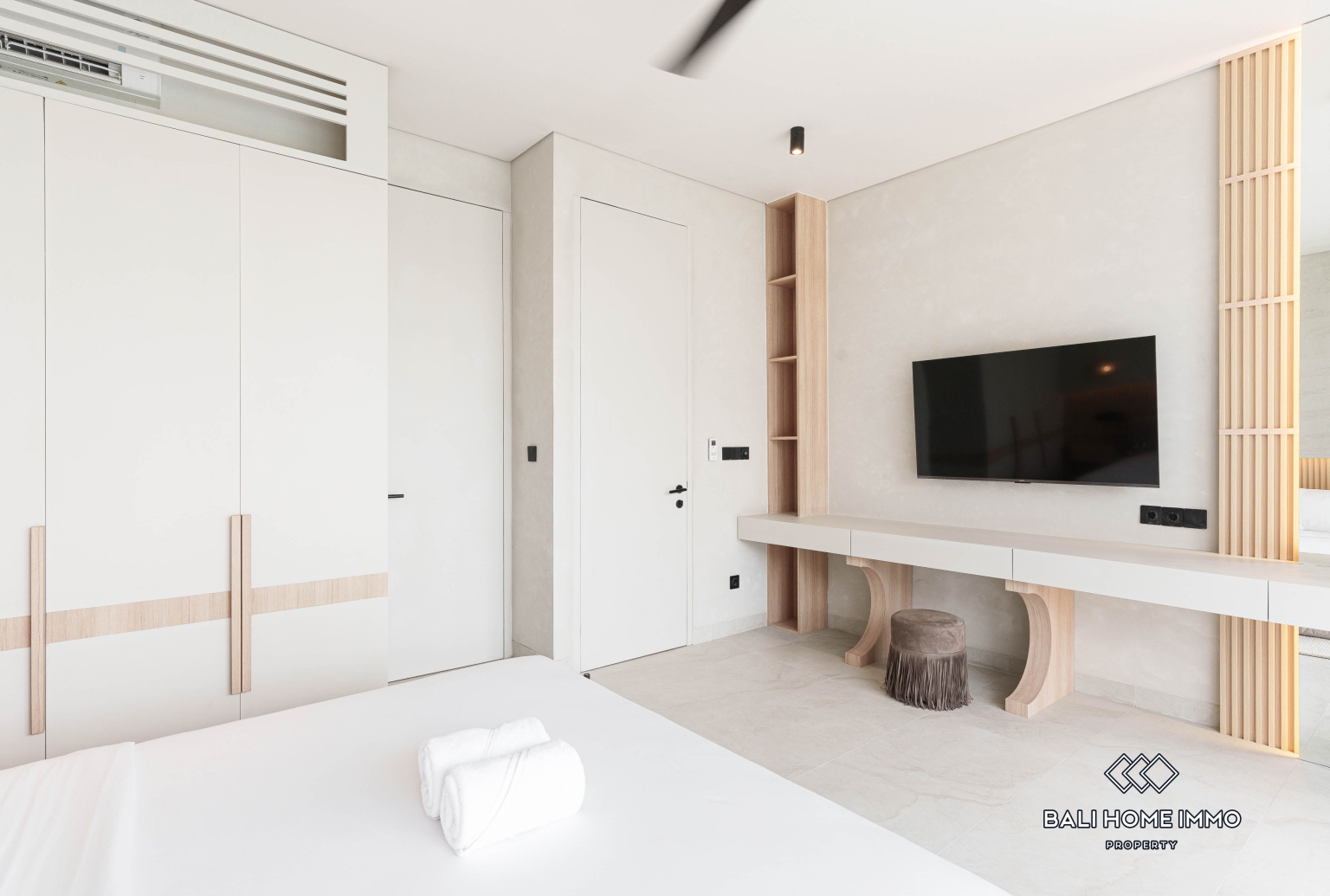 Brand New 2-Bedroom Townhouse with Ricefield View For Sale in Ubud view 12