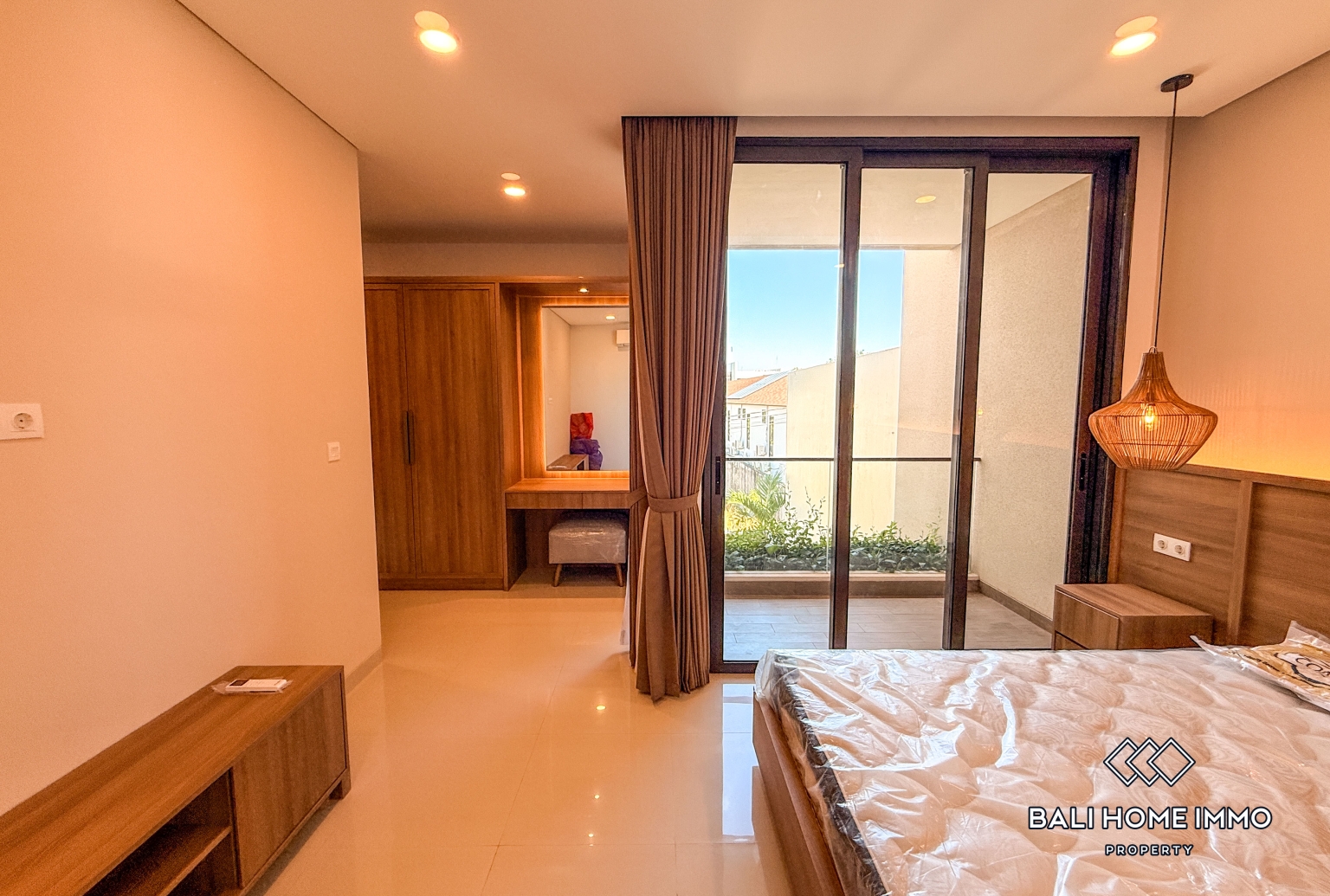 Brand New 2 Bedroom Villa for Rent in Pererenan Beachside view 9