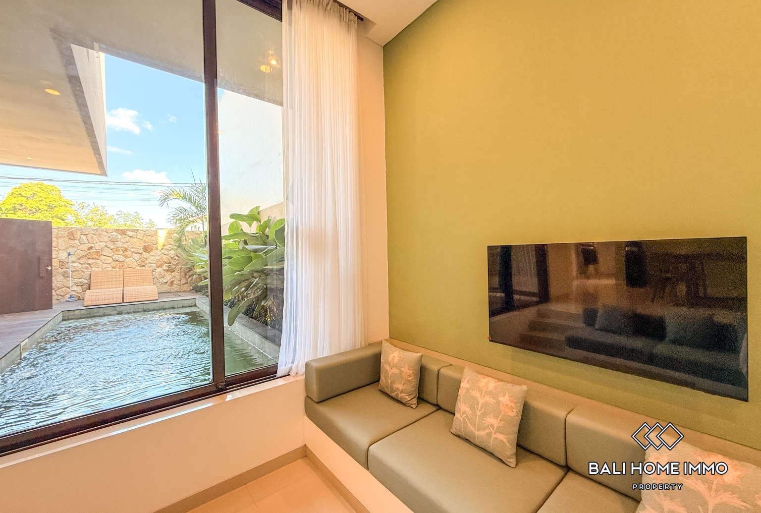 Brand New 2 Bedroom Villa for Rent in Pererenan Beachside view 3