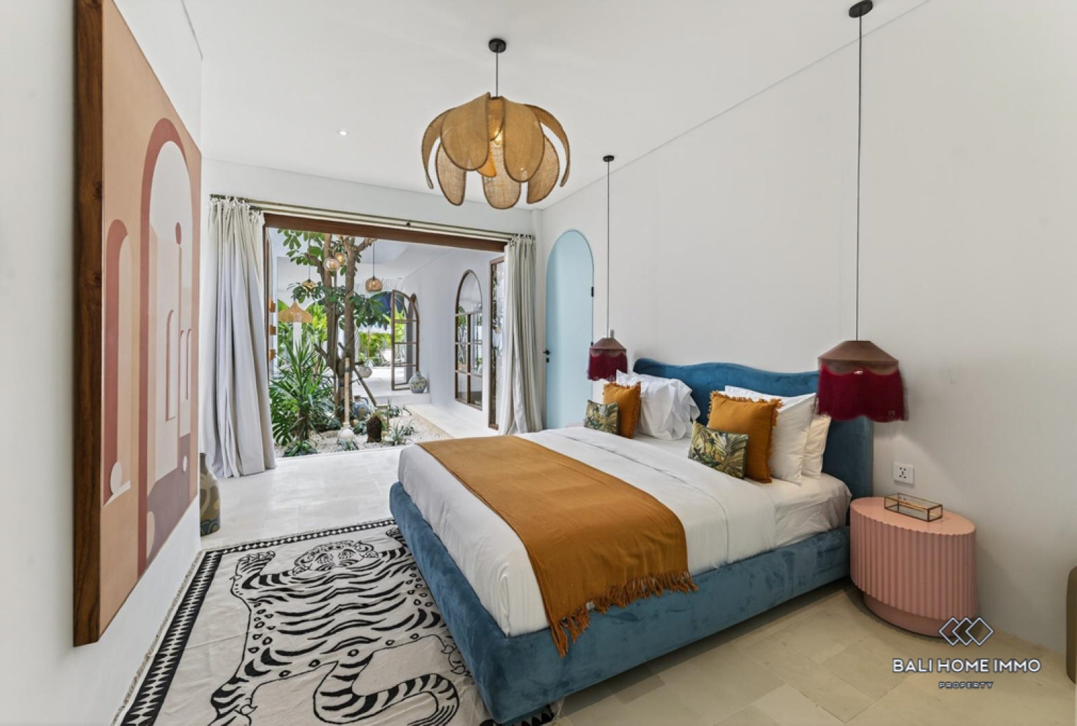 Villa 4 Kamar Berdesain Bagus Dijual dengan Status Hak Sewa di Tepi Pantai Pererenan, Bali view 10
