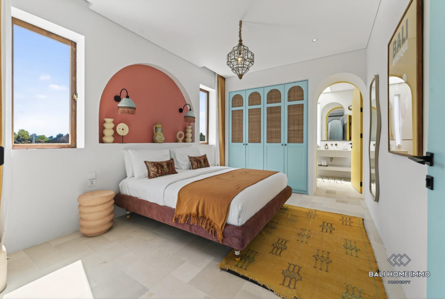 Villa 4 Kamar Berdesain Bagus Dijual dengan Status Hak Sewa di Tepi Pantai Pererenan, Bali view 13