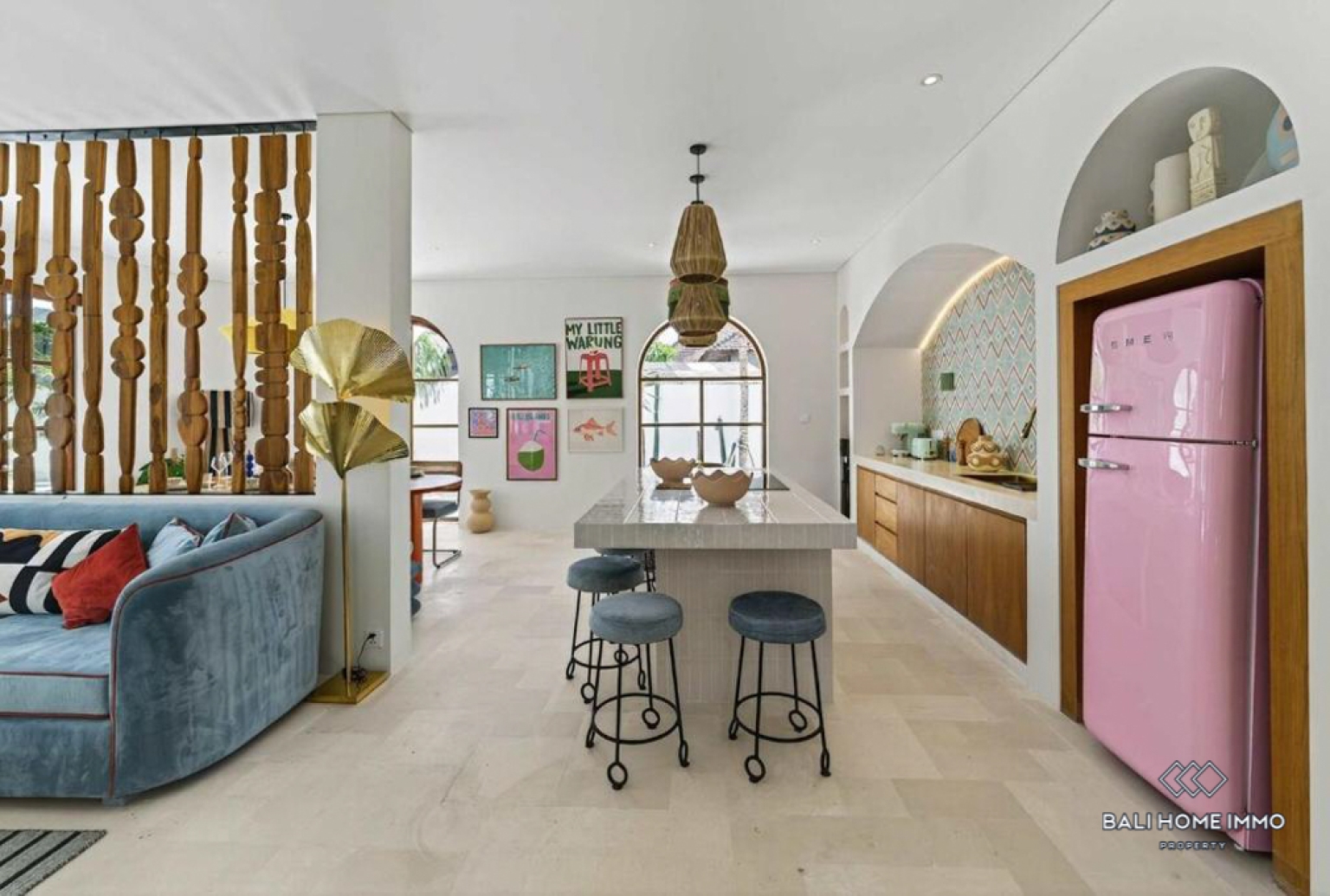 Villa 4 Kamar Berdesain Bagus Dijual dengan Status Hak Sewa di Tepi Pantai Pererenan, Bali view 8