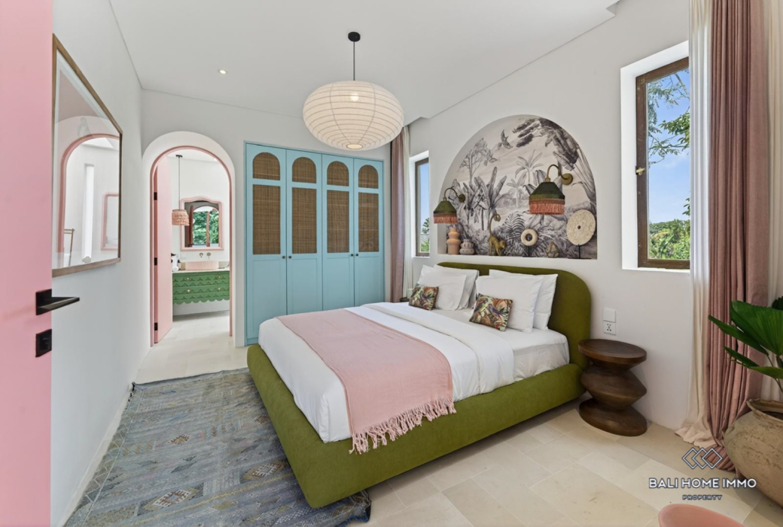 Villa 4 Kamar Berdesain Bagus Dijual dengan Status Hak Sewa di Tepi Pantai Pererenan, Bali view 15