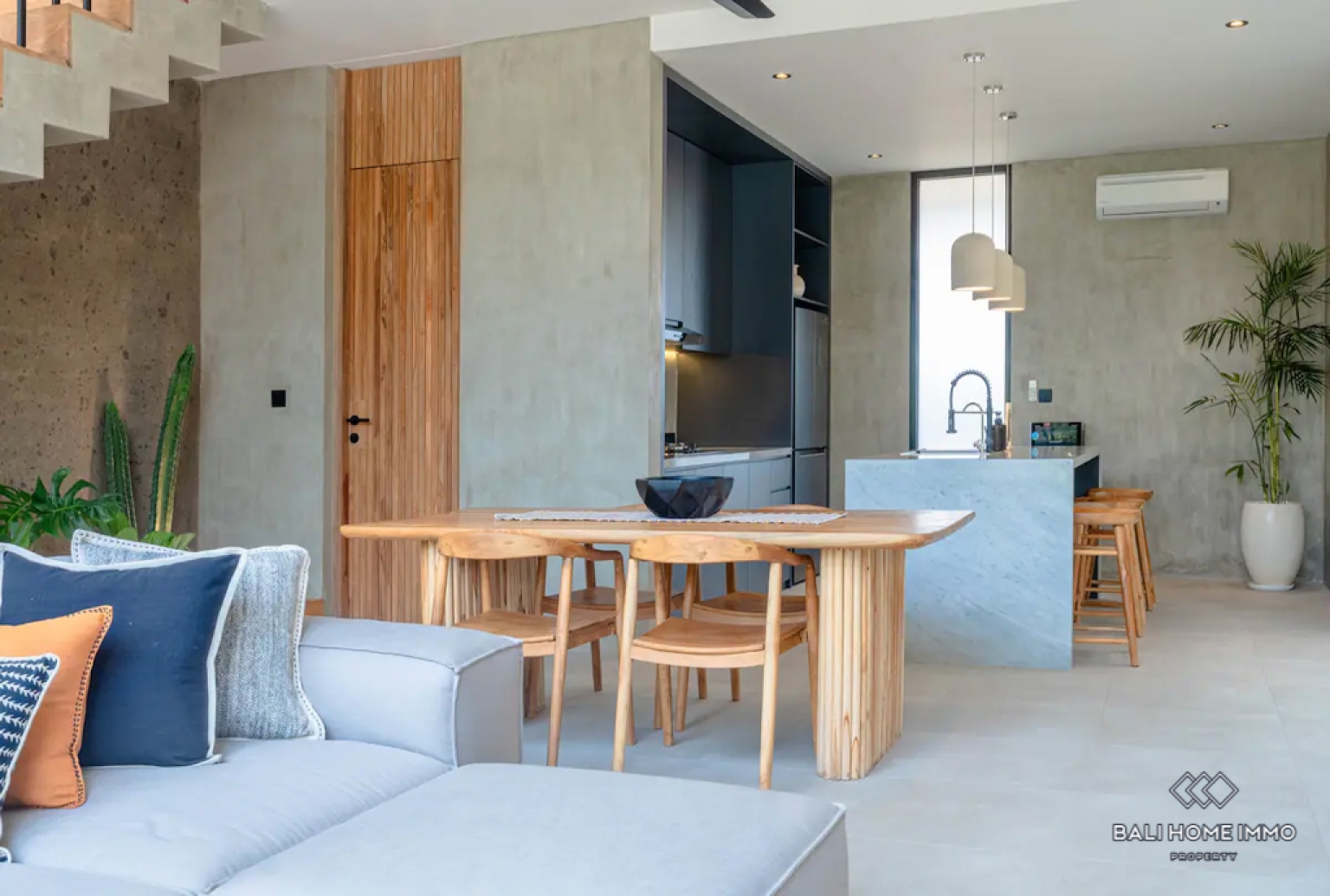 Brand New 2 Bedroom Villa for Rental in Bali Pererenan North Side view 4