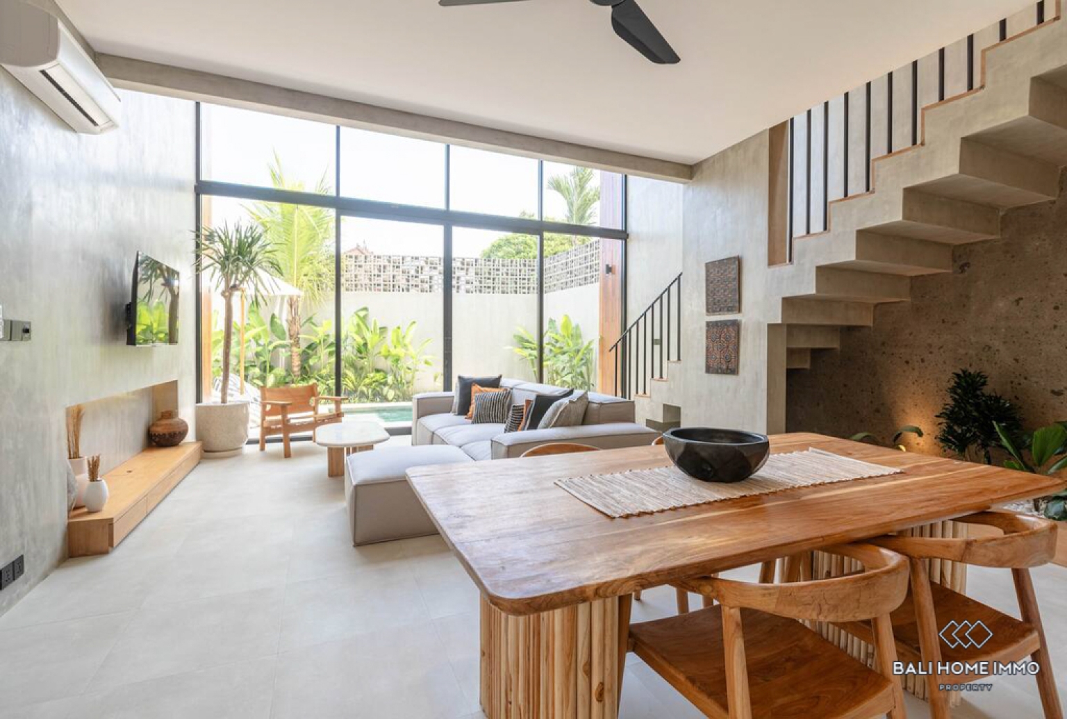 Brand New 2 Bedroom Villa for Rental in Bali Pererenan North Side view 6