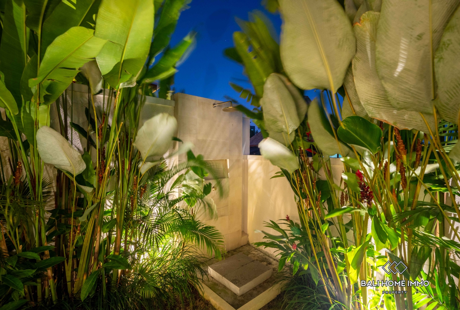 Brand new 2 Bedroom villa for sale and rent in Bali Canggu residential side view 32