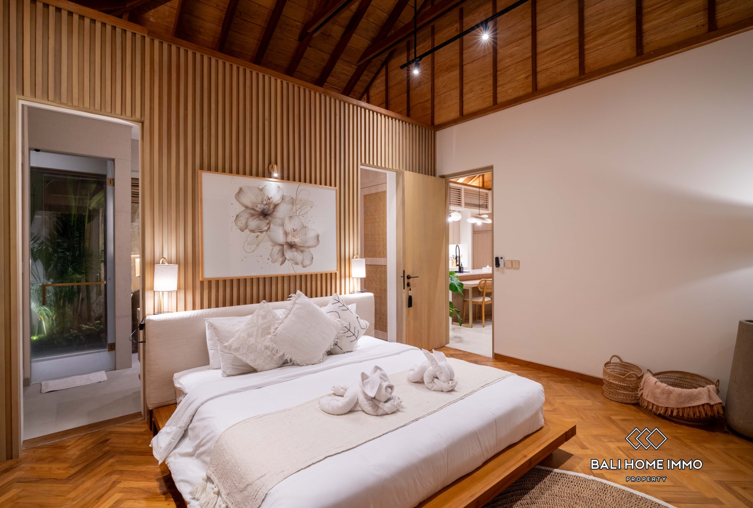 Brand new 2 Bedroom villa for sale and rent in Bali Canggu residential side view 27