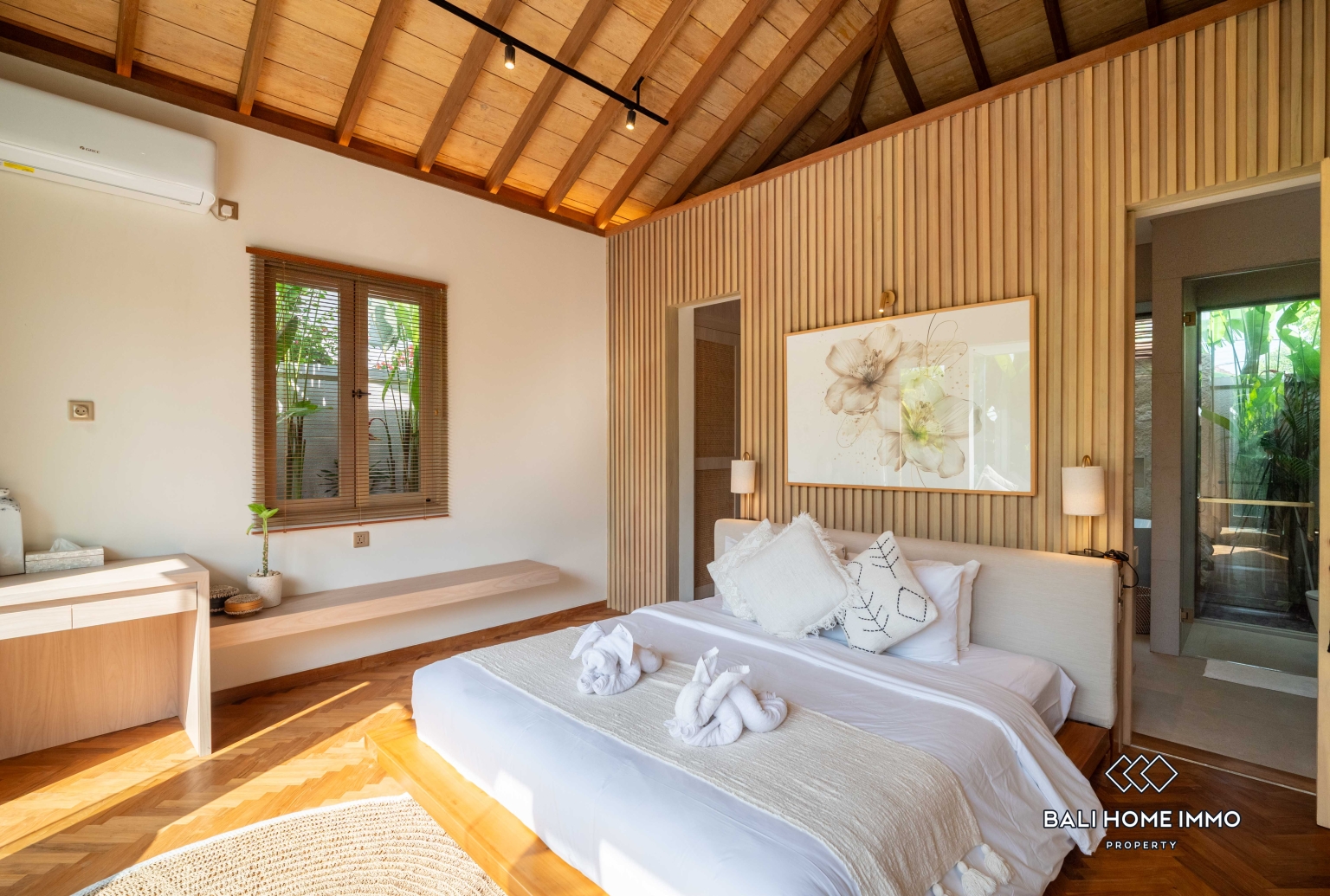 Brand new 2 Bedroom villa for sale and rent in Bali Canggu residential side view 25