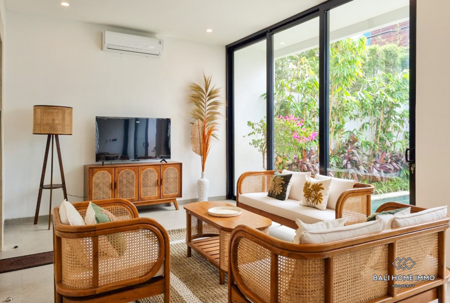 Brand New 2 Bedroom Villa for sale and rent in Bali Pererenan North Side view 3