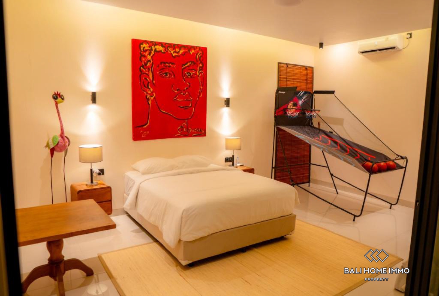 Charming 2 Bedroom Villa for Rent in Canggu Residential side view 8