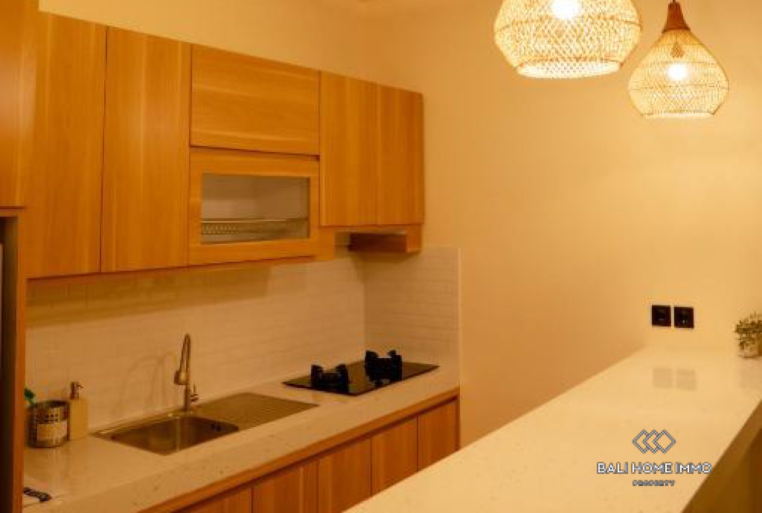 Charming 2 Bedroom Villa for Rent in Canggu Residential side view 7