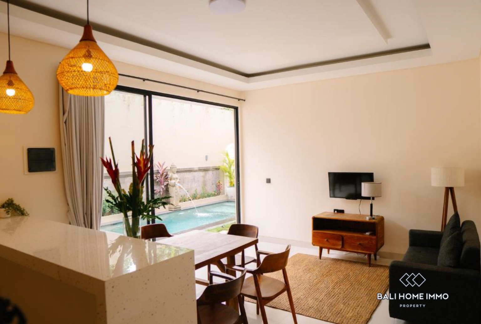 Charming 2 Bedroom Villa for Rent in Canggu Residential side view 3