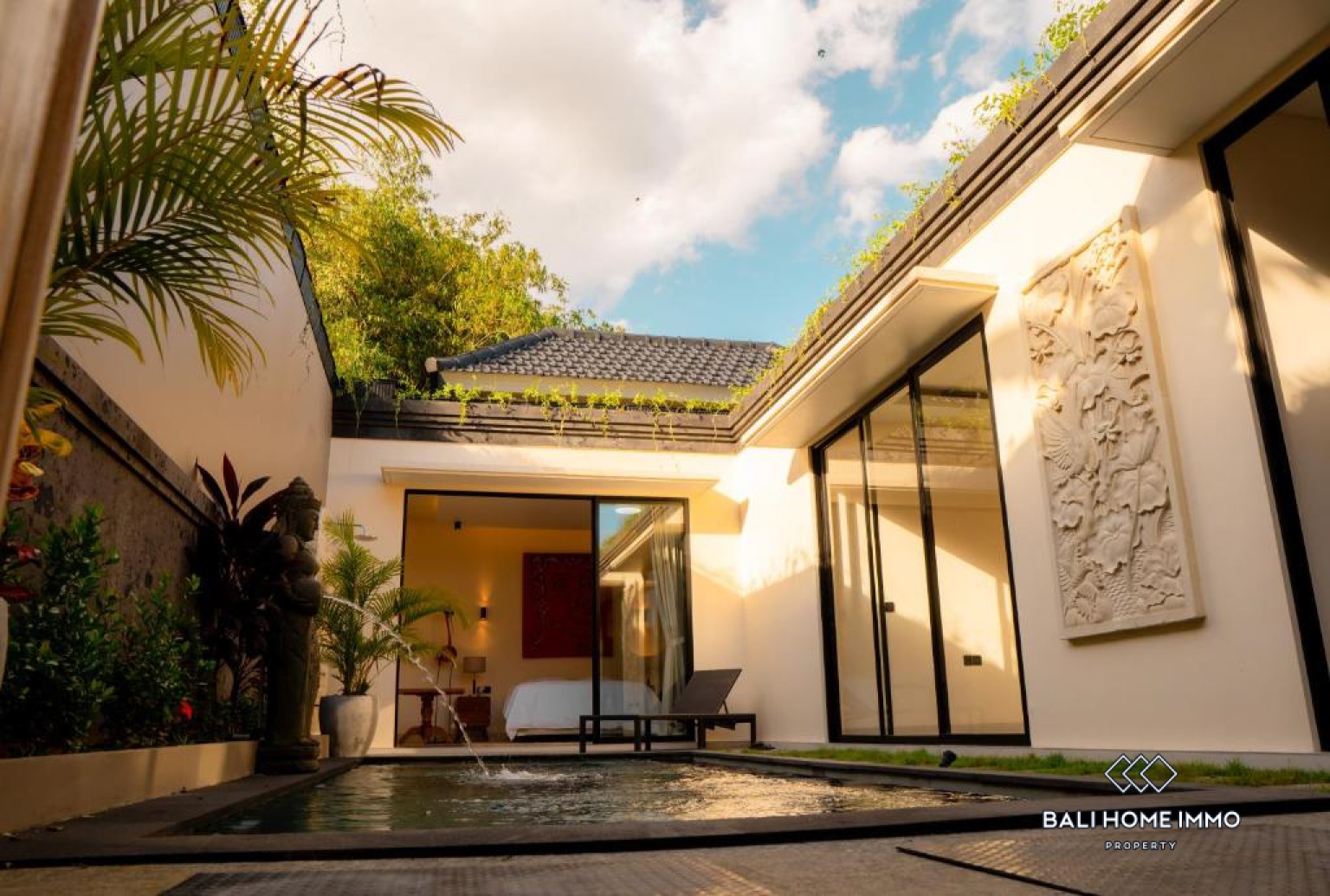 Charming 2 Bedroom Villa for Rent in Canggu Residential side view 14